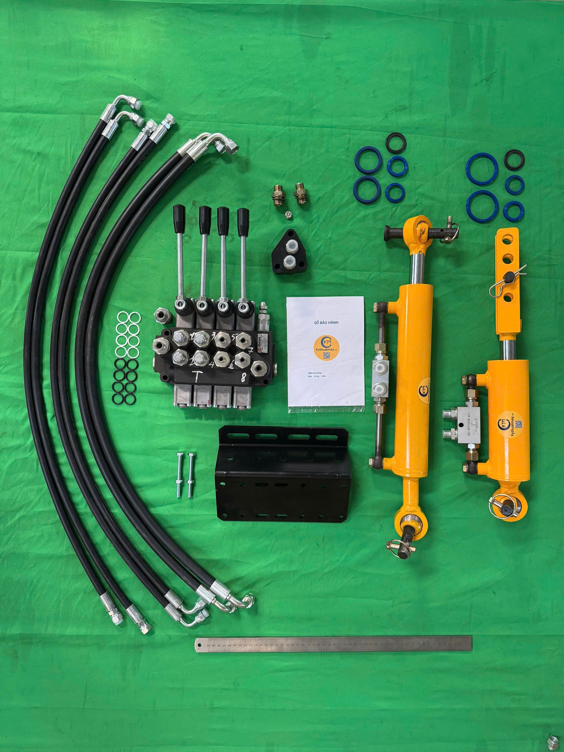 COMBO VAN 4 TAY 2 TY NGHIÊNG GIỮA KTM 